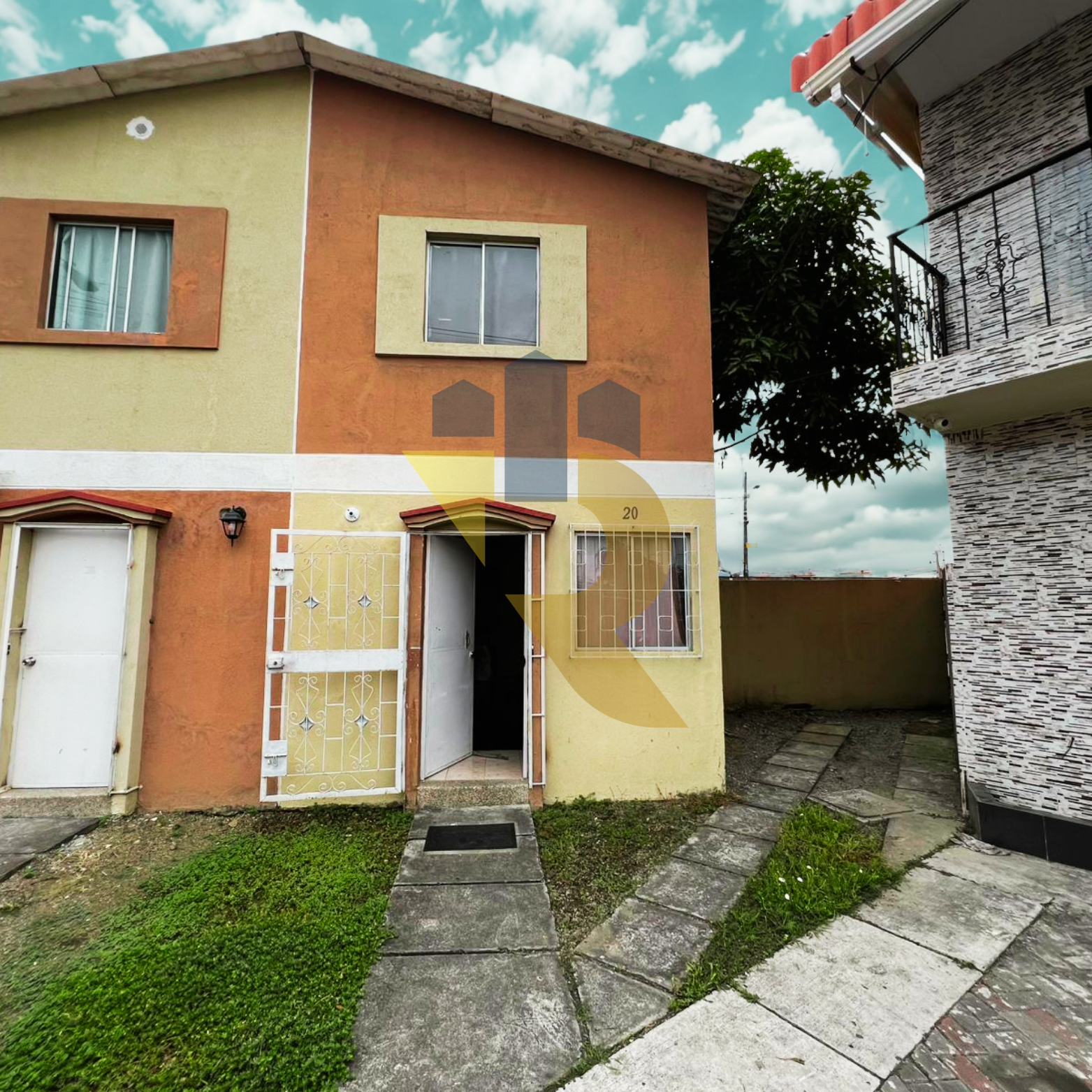 Venta de Casa, Urb. Ciudad Santiago, Etapa Rotonda, Vía a Daule, Norte de Guayaquil